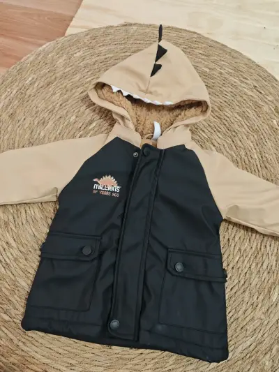 Chaqueta infantil con capucha dinosaurio - miniatura 1