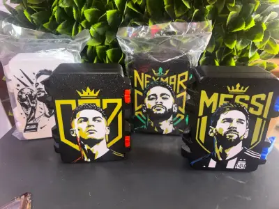 Cajas portalaminas de futbolistas - miniatura 1
