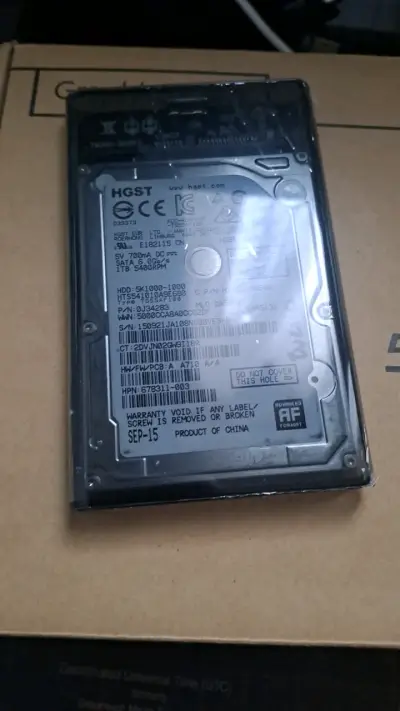 Disco duro HGST 1TB usb 3.0 - miniatura 1