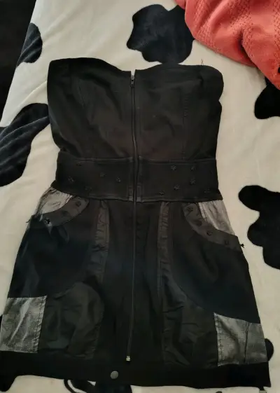 Vestido negro - miniatura 3