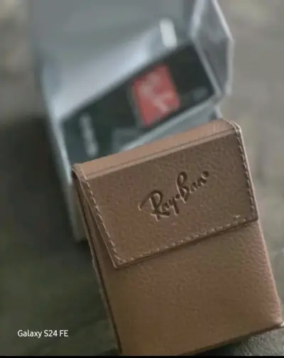 Lentes de sol Ray-Ban en caja - miniatura 5