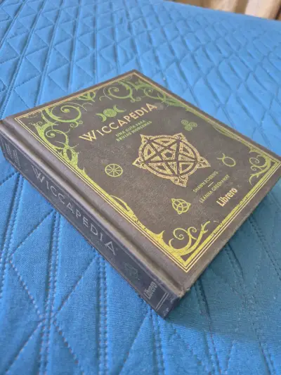 Libro 'Wiccapedia' de Librero - miniatura 2