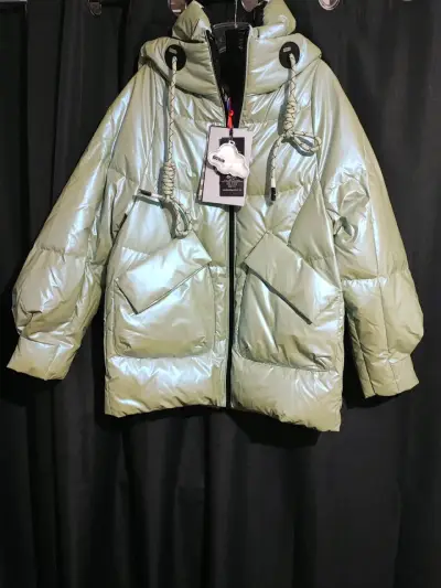 Parka acolchada verde claro - miniatura 1