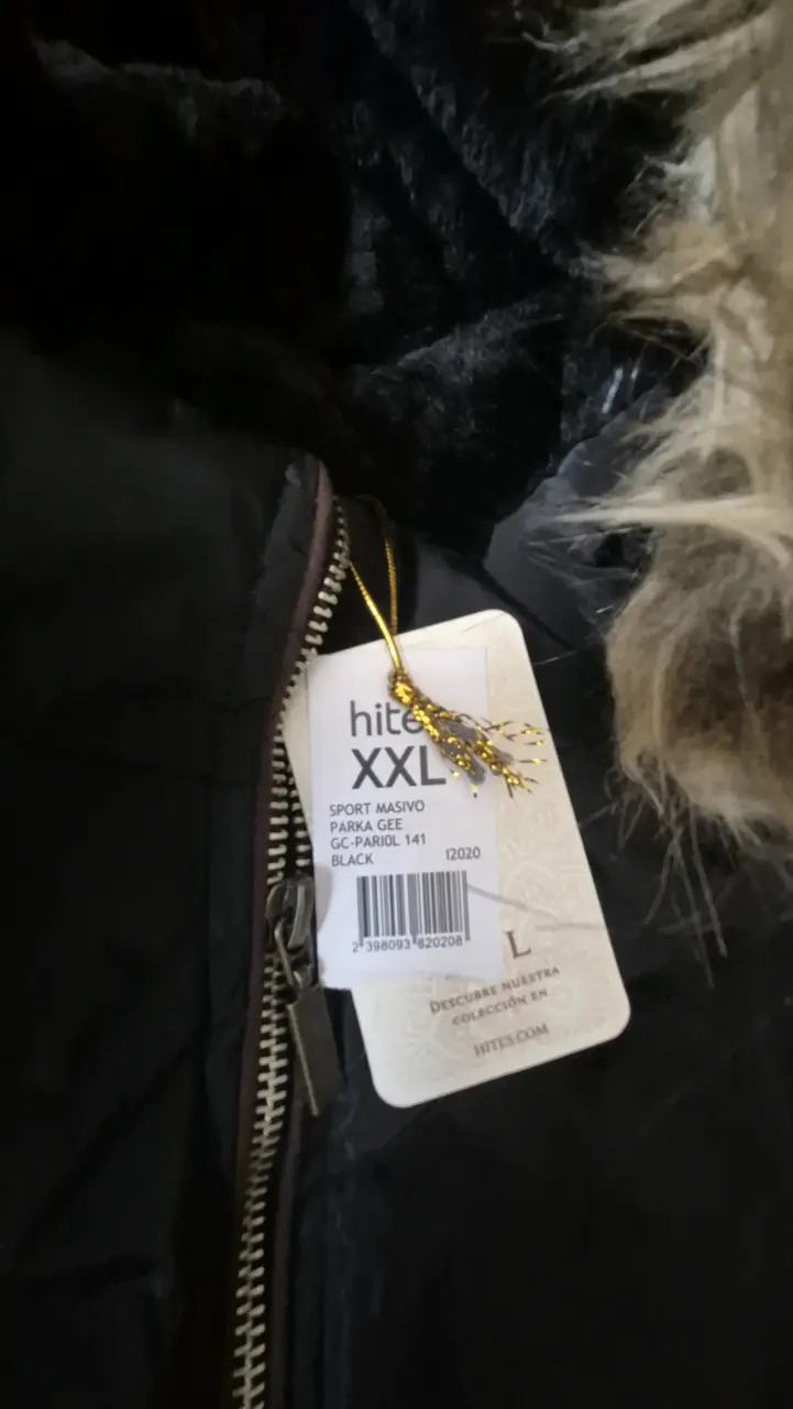 Parka negra con capucha de tipo piel - 3