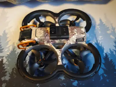 Drone Dji Avata 2 Y Una Bateria (solo Drone) - miniatura 2