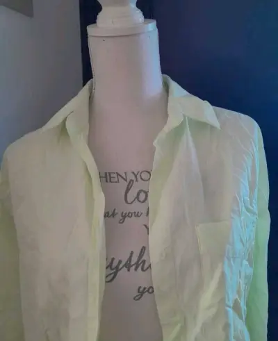 Camisa verde de mujer - miniatura 3