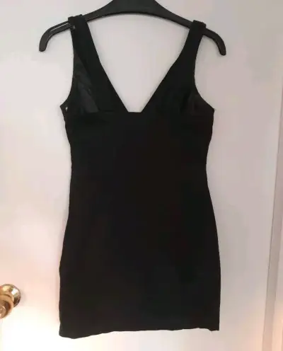 Vestido negro elegante twentyone - miniatura 3