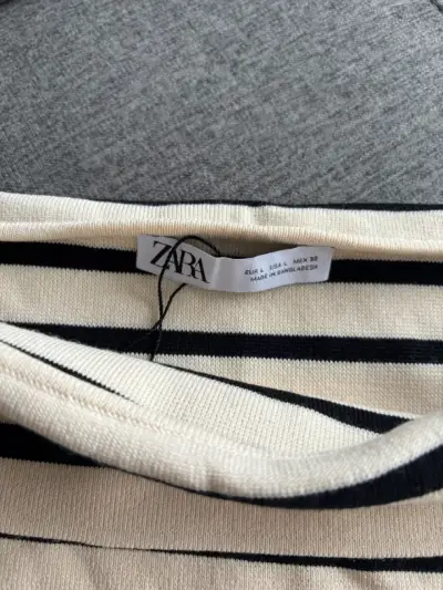Blusa Zara rayas blanco y negro - miniatura 3