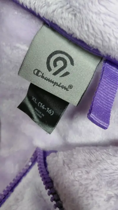 Polerón Champion morado de felpa. Talla 14.16 - miniatura 2
