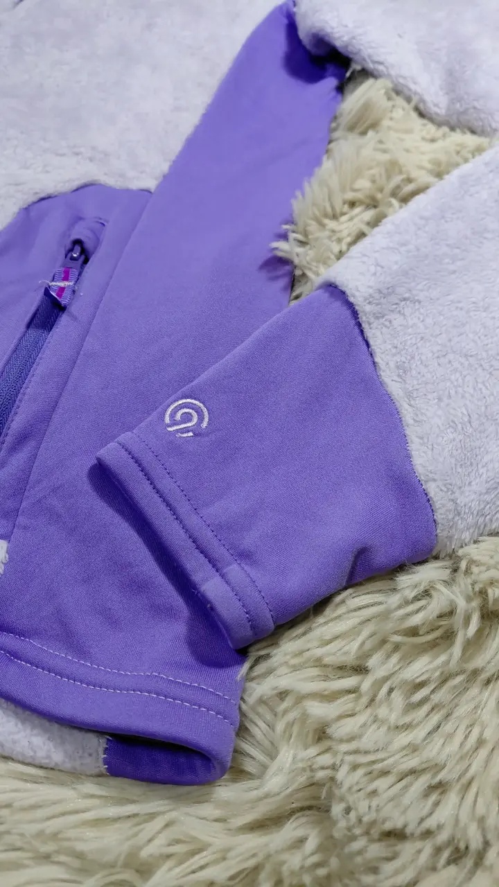 Polerón Champion morado de felpa. Talla 14.16 - 4