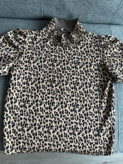 Blusa Zara Animal Print - miniatura 2