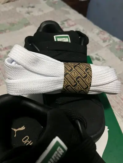 Zapatillas negras Puma Suede - miniatura 3