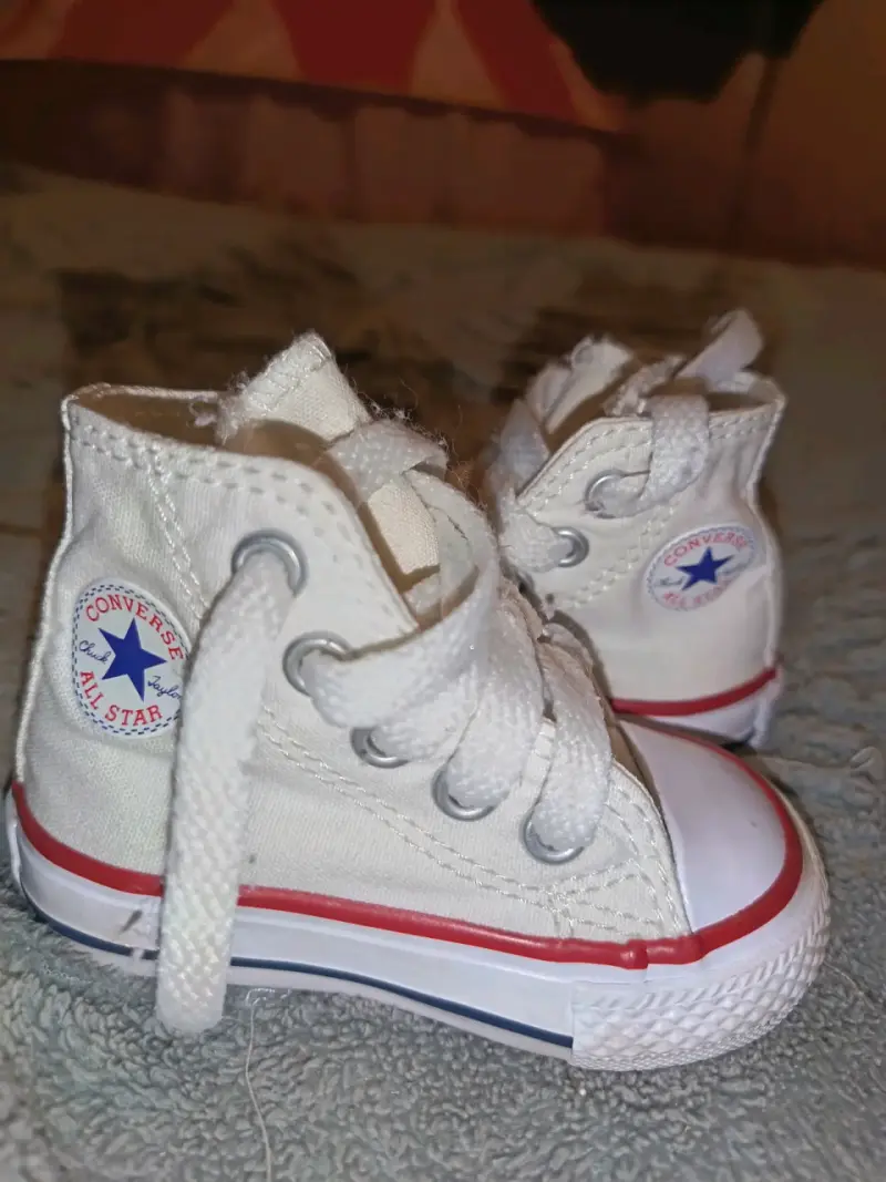 Zapatillas blancas para bebé - 2