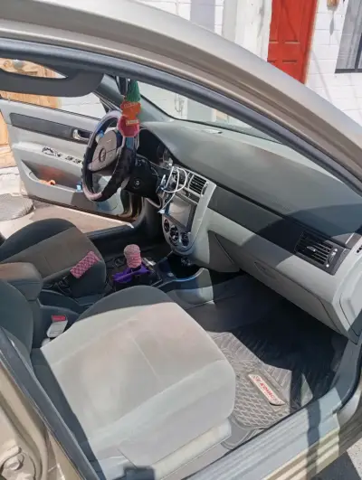 Chevrolet Optra 1.6 usado - miniatura 4