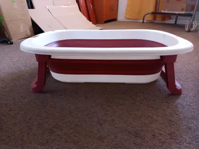 Tina de baño plegable roja - miniatura 1