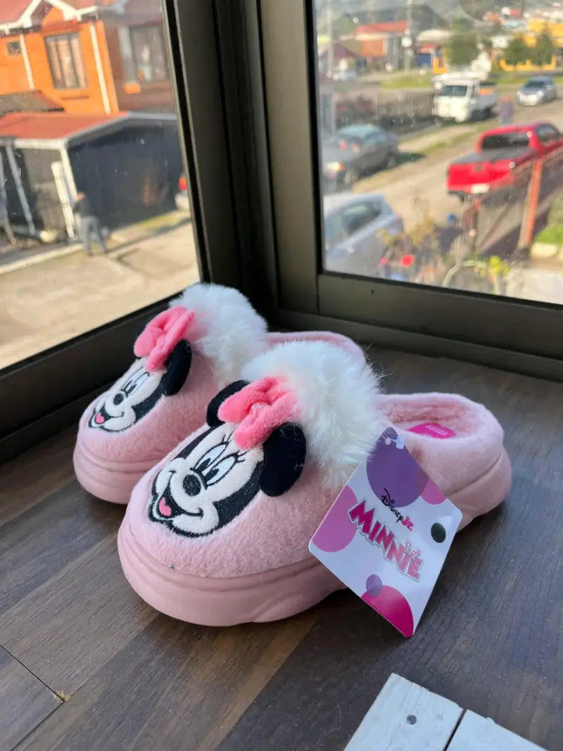 Pantuflas gris Minnie Disney - 3