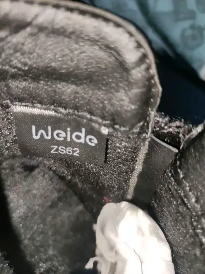 Botines negros con detalle metálico - miniatura 3