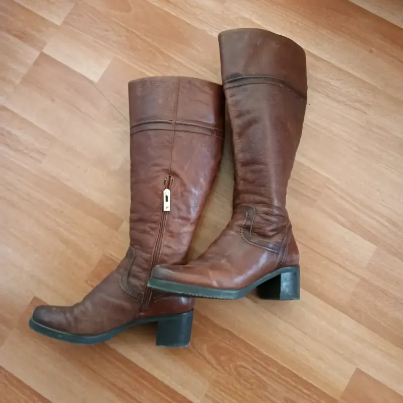 Botas largas de cuero marrón - 1