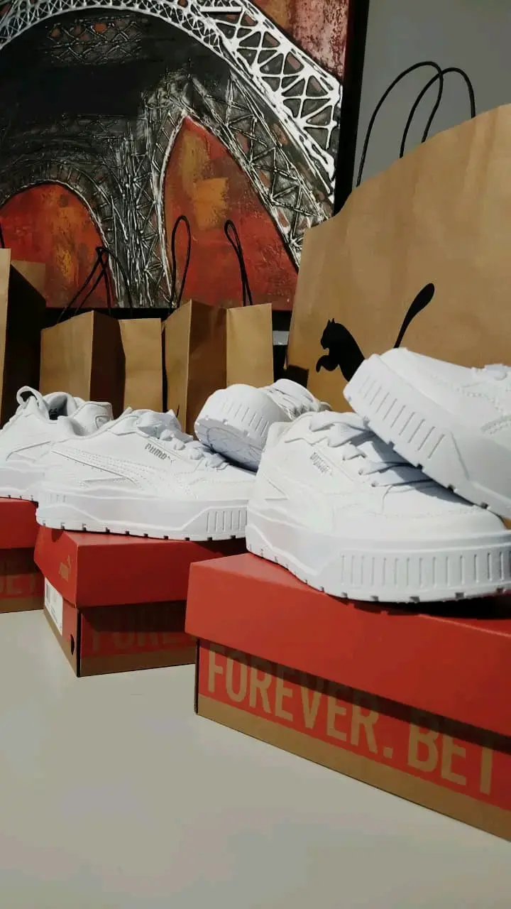 Zapatillas blancas Puma nuevas