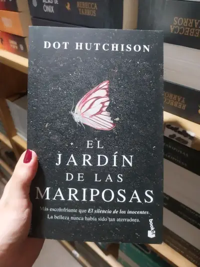 Libro 'El jardín de las mariposas' - miniatura 1