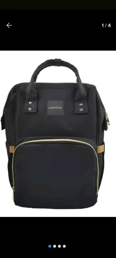 Mochila pañalera negra con cierre dorado - miniatura 4