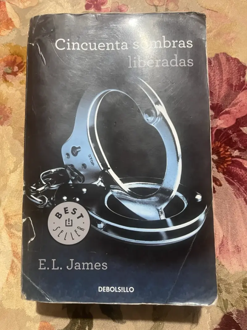 Trilogía Cincuenta Sombras de Grey - 4