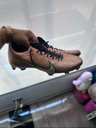 Zapatos Nike de fútbol - miniatura 2