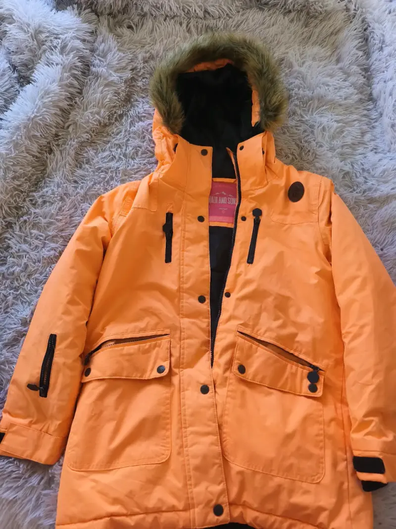 Parka naranja con capucha - 1