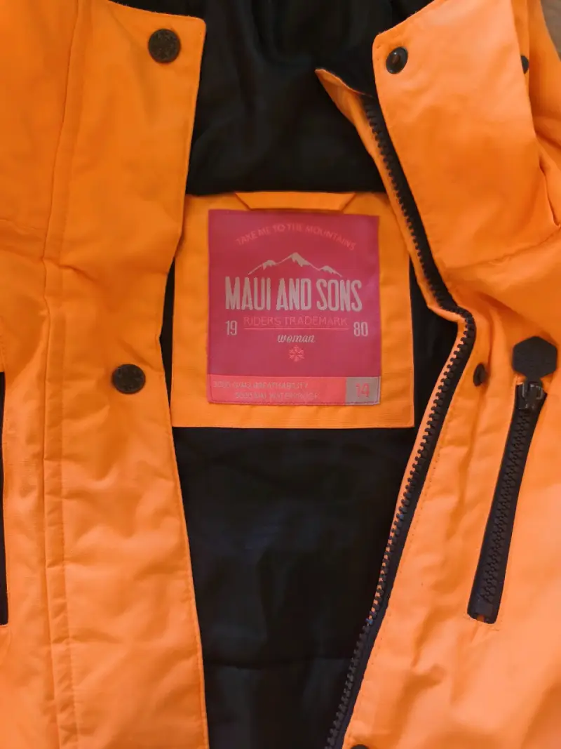 Parka naranja con capucha - 2