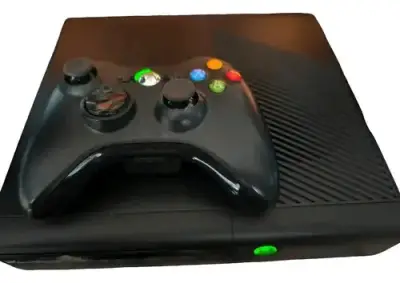 Consola Xbox 360 (Desbloqueada) - miniatura 2