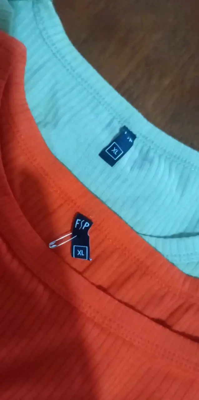 Lote de poleras - 4