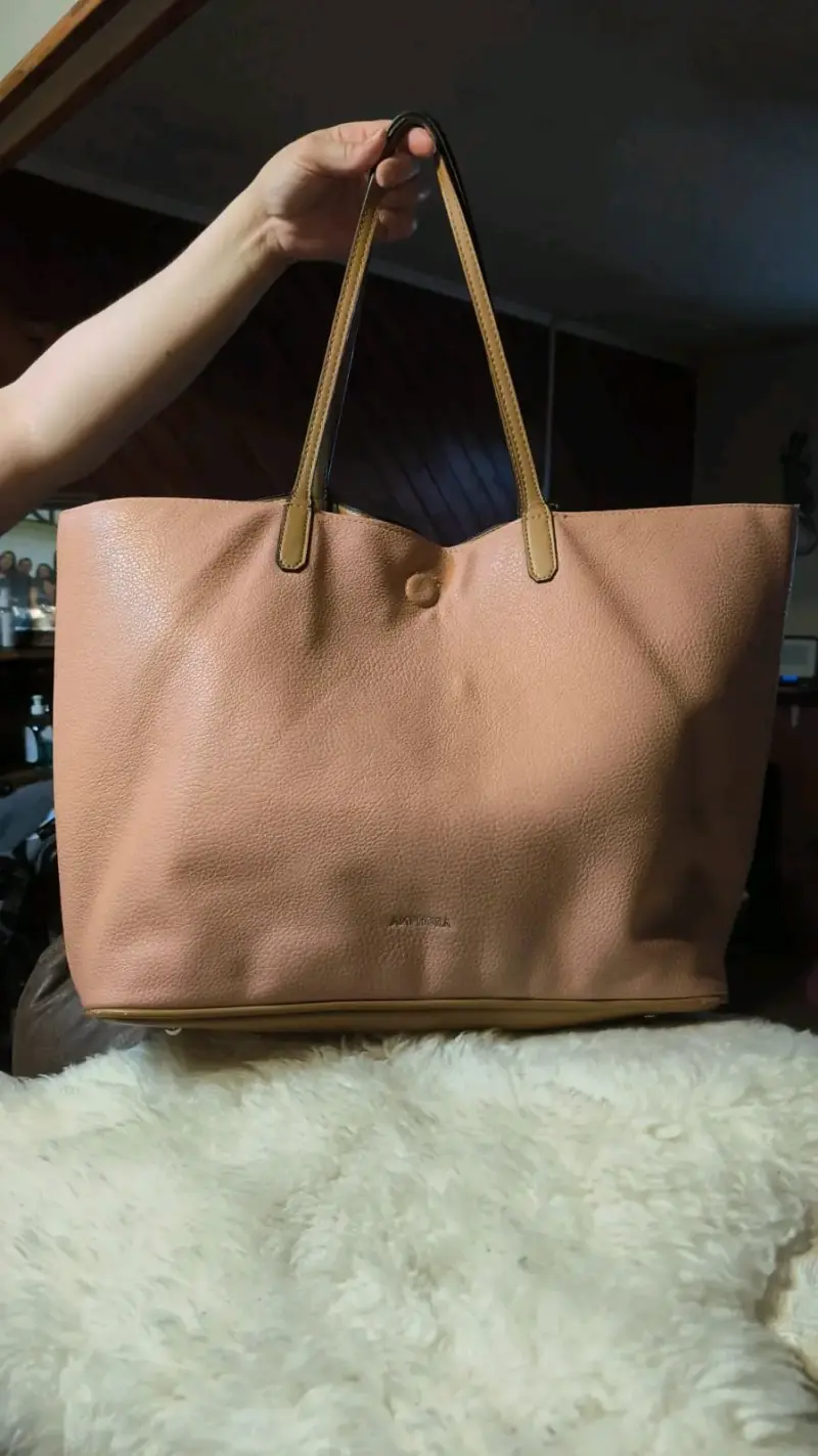 Tote bag espaciosa - 1