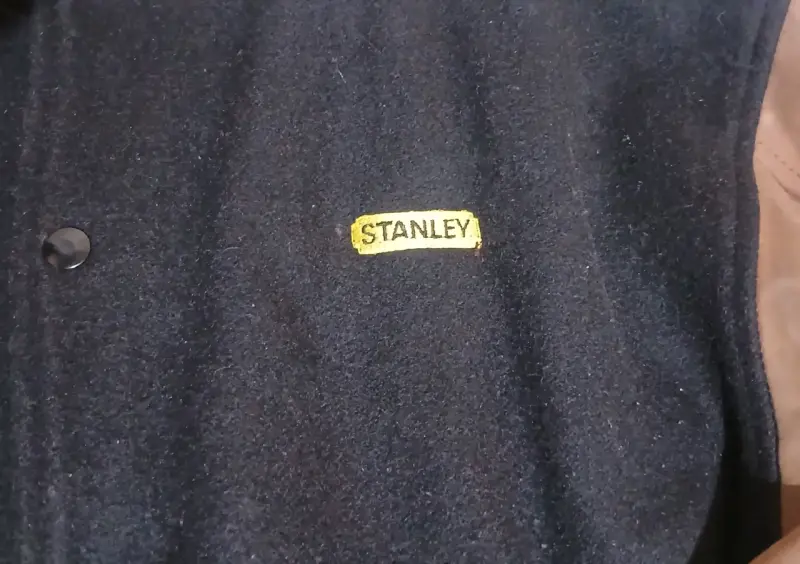 Chaqueta varsity negra Stanley - 6