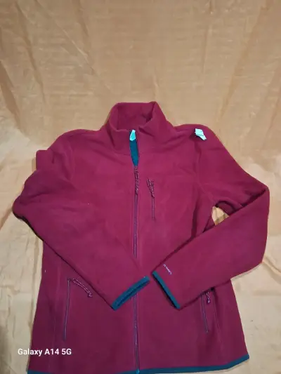Chaqueta polar burdeo con cierre - miniatura 1