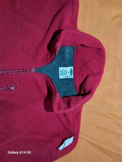 Chaqueta polar burdeo con cierre - miniatura 2