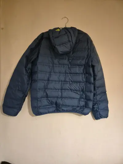 Chaqueta acolchada azul con capucha - miniatura 3
