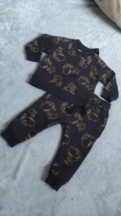 Conjunto niño talla 9 meses - miniatura 1
