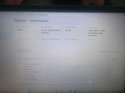 Laptop HP en buen estado - miniatura 3