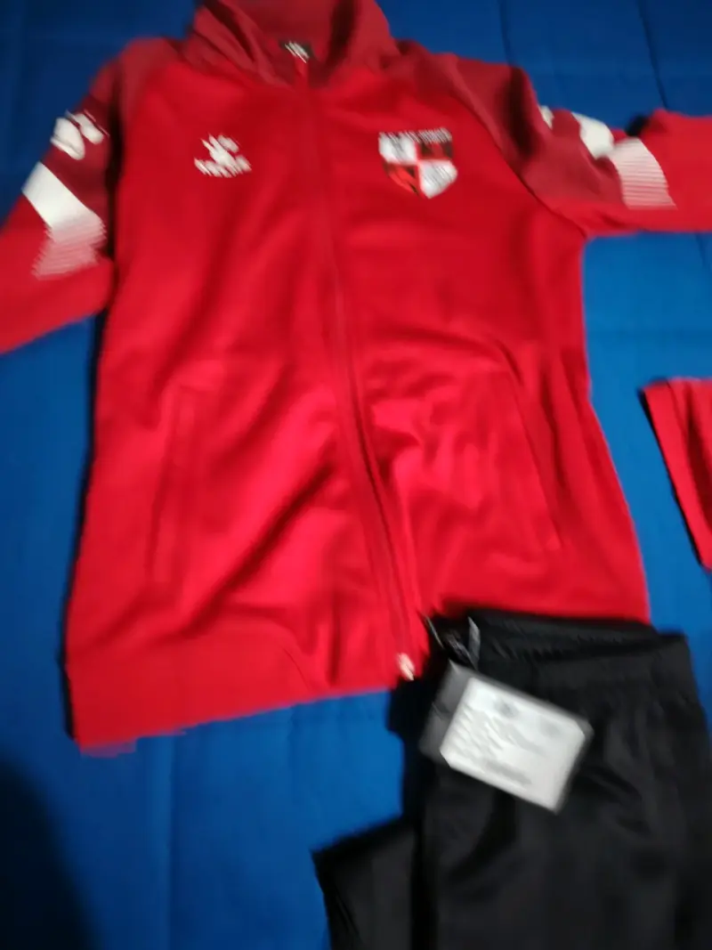 Chaqueta deportiva roja Kelme - 5