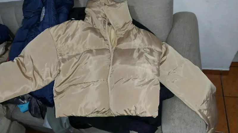 Parka negra con capucha - 5