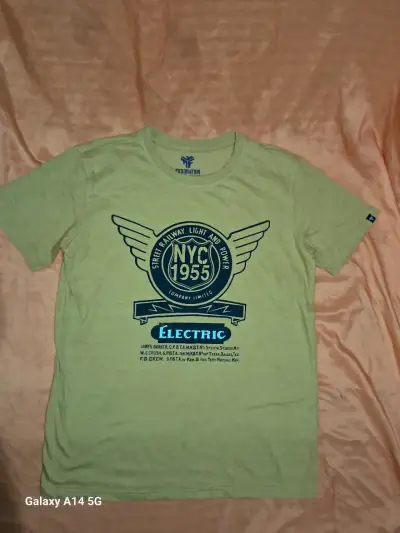Polera verde estampado NYC - miniatura 1