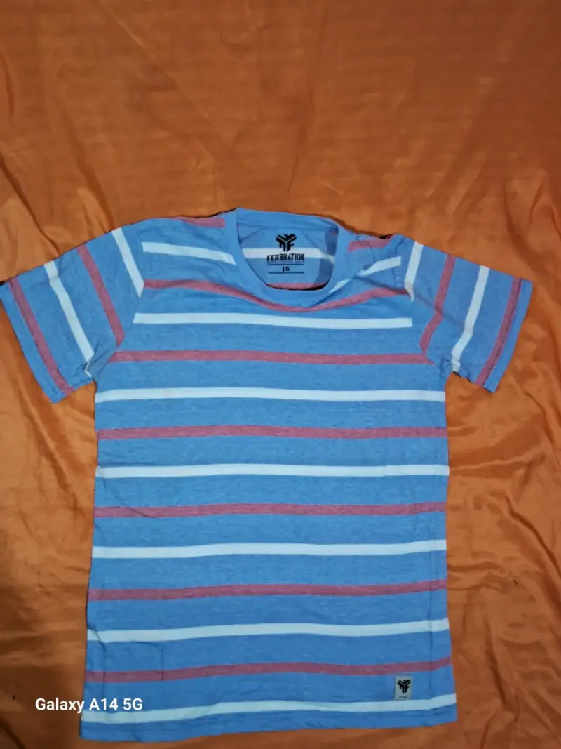 Polera rallada azul y roja - 1