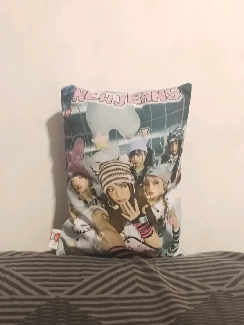 Cojín decorativo NewJeans