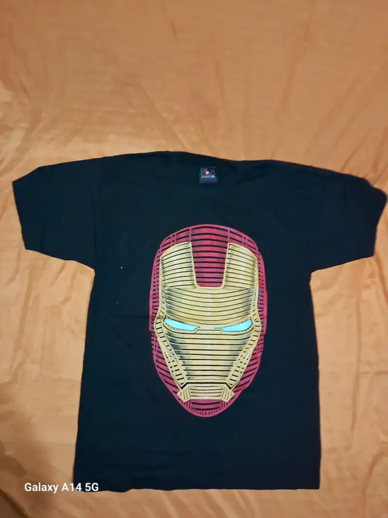 Polera negra Iron Man - 1