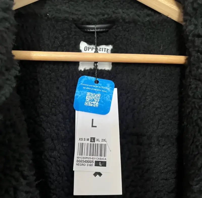Chaqueta negra con forro de lana - 3