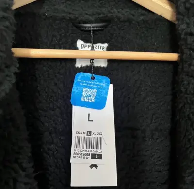 Chaqueta negra con forro de lana - miniatura 3