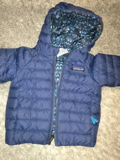 Chaqueta azul para niño con capucha - miniatura 1