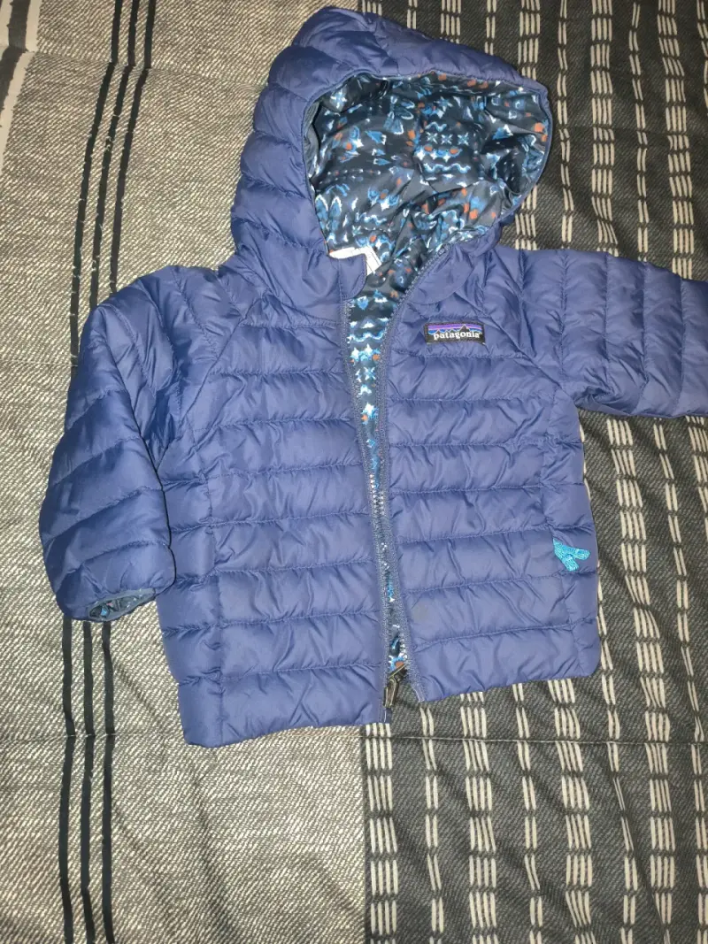 Chaqueta azul para niño con capucha - 2