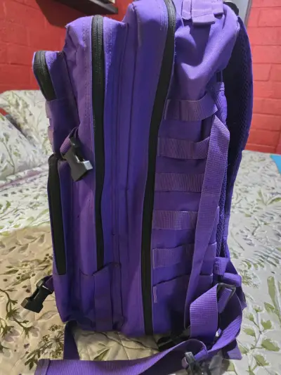 Mochila morada deportiva - miniatura 3