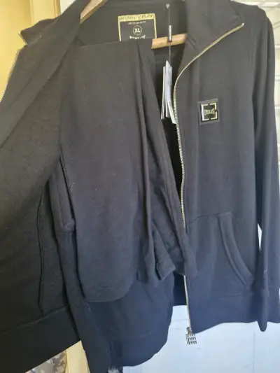 Buzo negro Everlast XL - miniatura 2